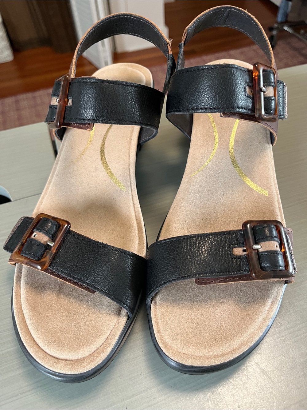 Naot Mode Brown & Black Buckle-Strap Women’s Sandals SZ 40 - Picture 2 of 5